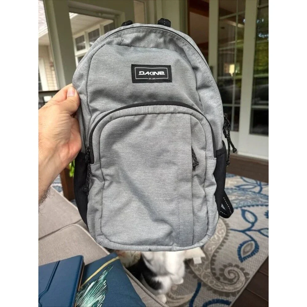 Dakine Factor 22L Backpack Carbon Gray